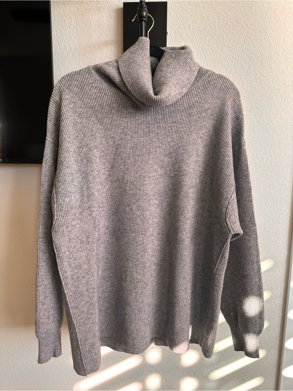 Free People gray turtleneck sweater in size medium